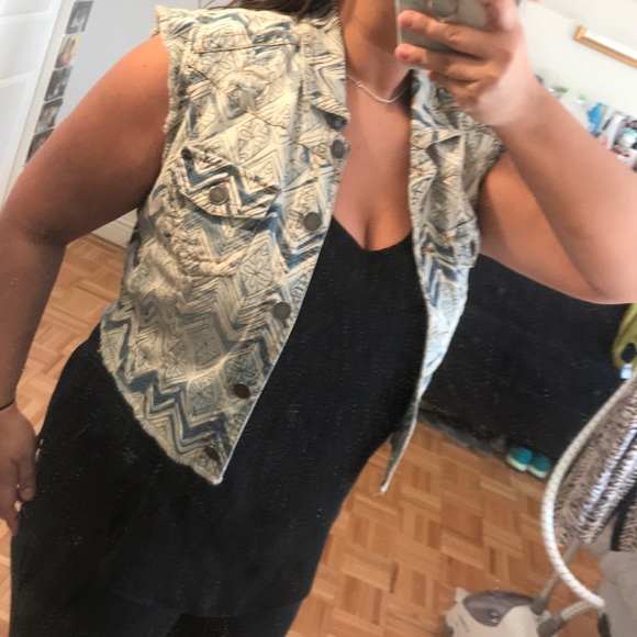 Material Girl Denim Vest Size XL - Picture 3 of 6